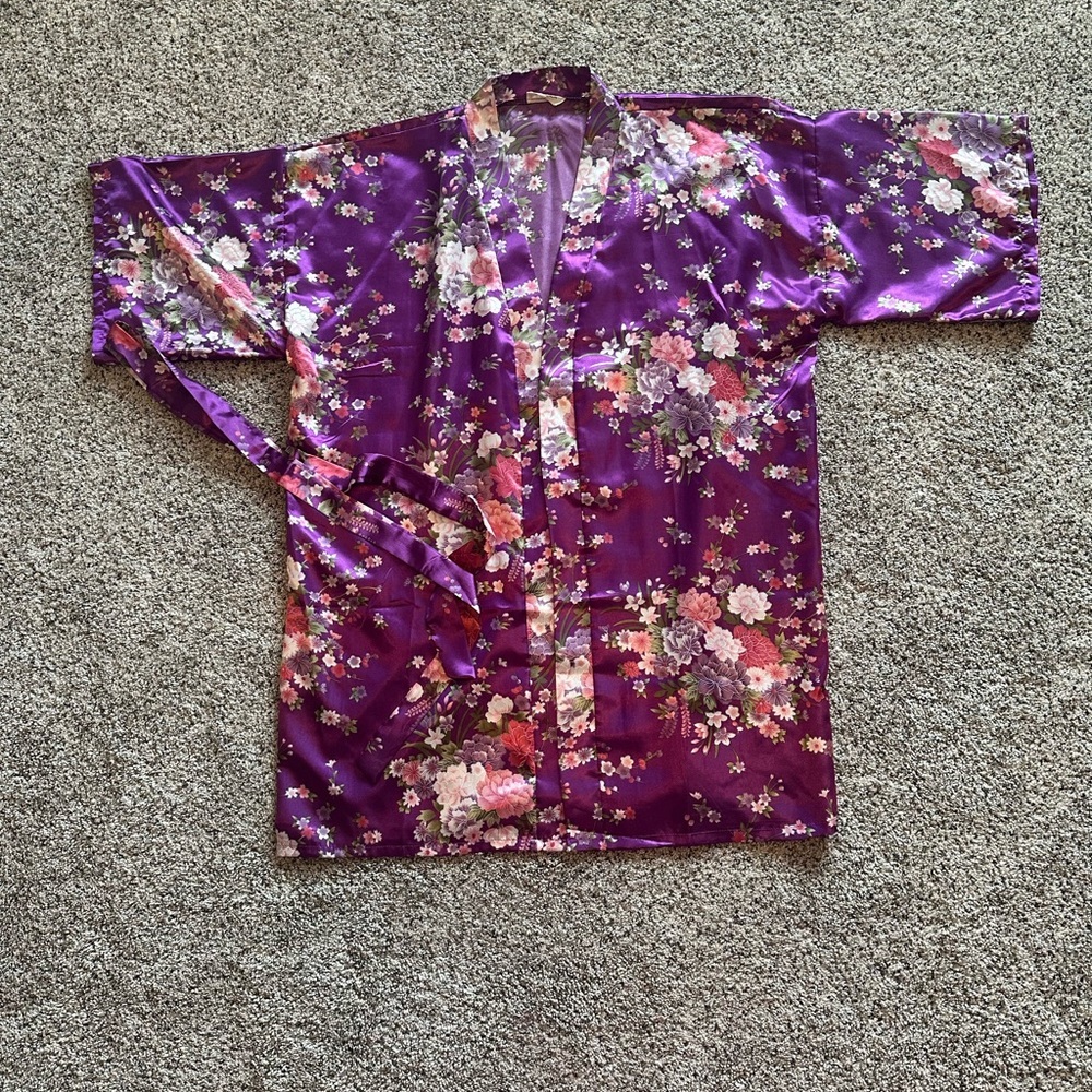 Satin robe